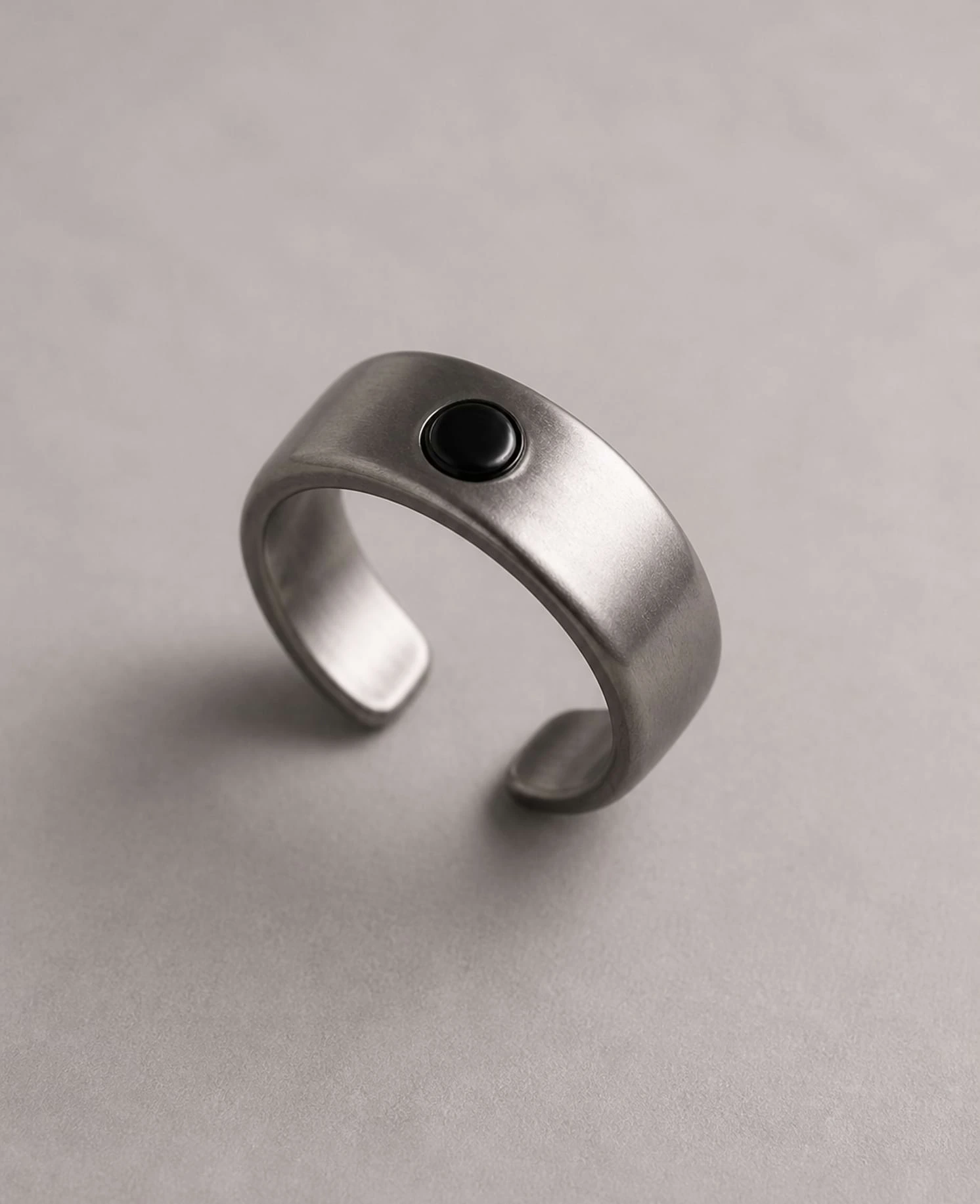 The Mote Cuff-01 seen from the side